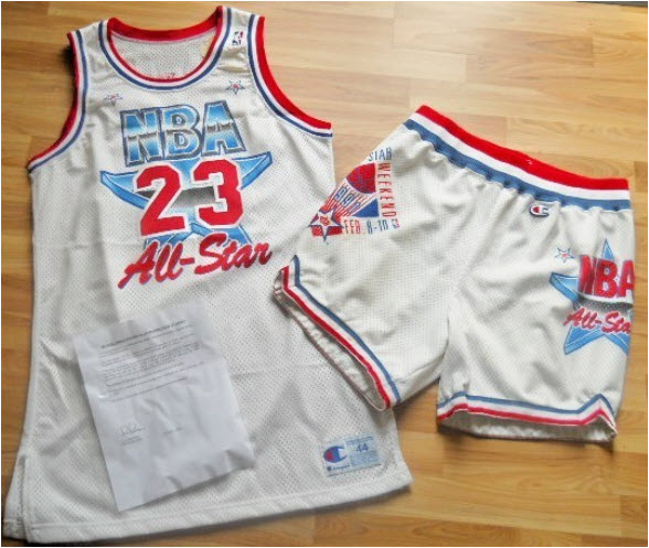 Maillots de basket NBA les plus rares et les plus chers - un top 5